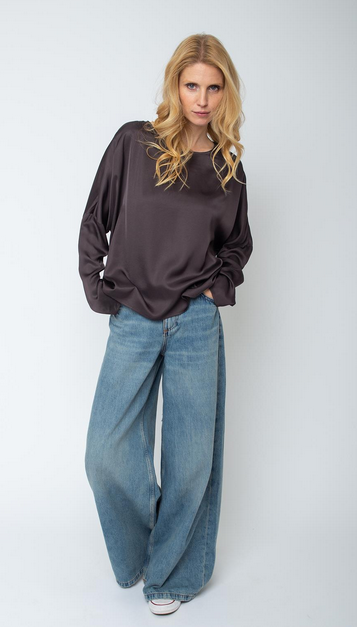 Emily van den Berg Bluse