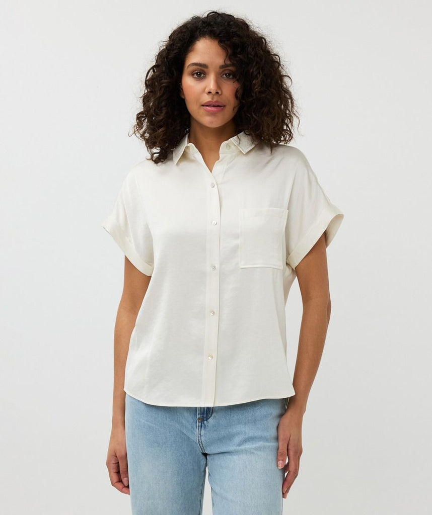 Esqualo Blouse S/Slve Pocket Satin Look
