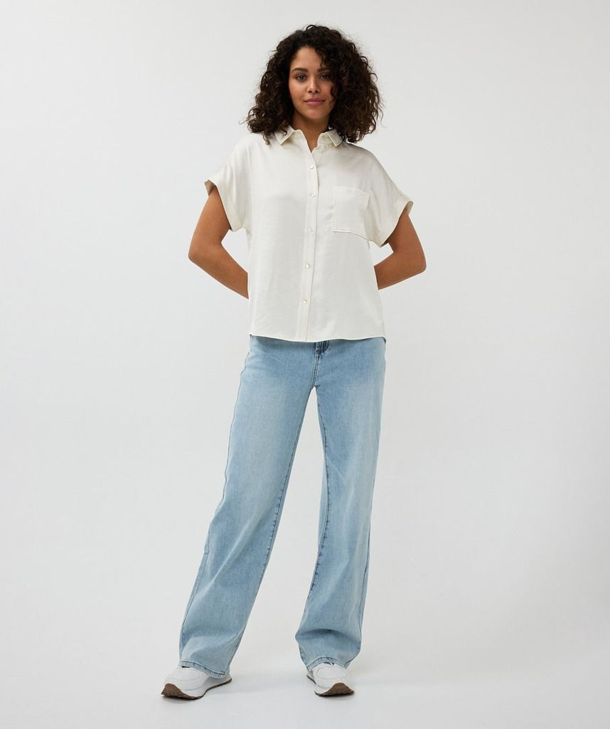 Esqualo Blouse S/Slve Pocket Satin Look