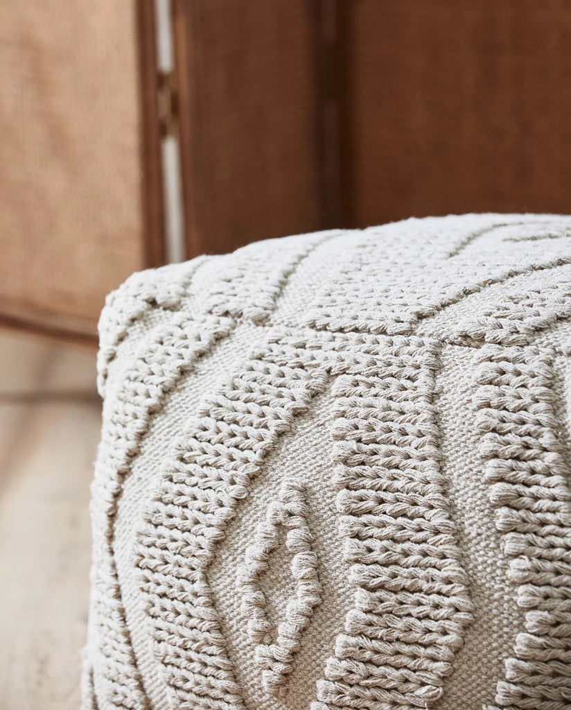 Wular Pouf