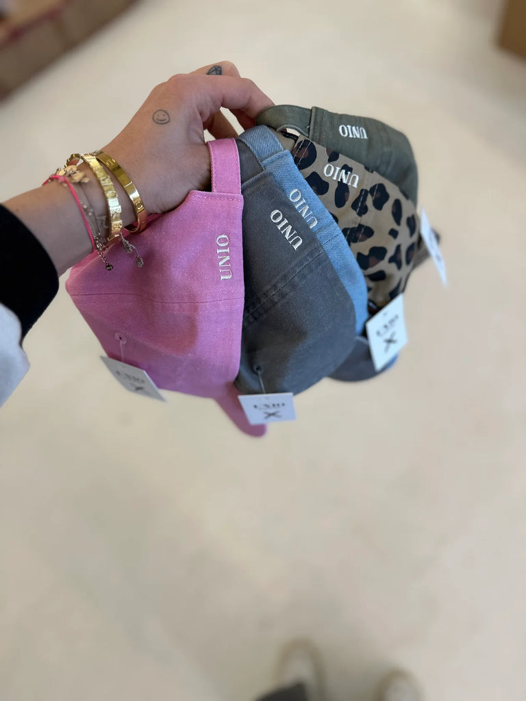 UNIO Hamburg Cap Kobe Heart Leo - Red