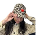 unio cap kobe leo heart