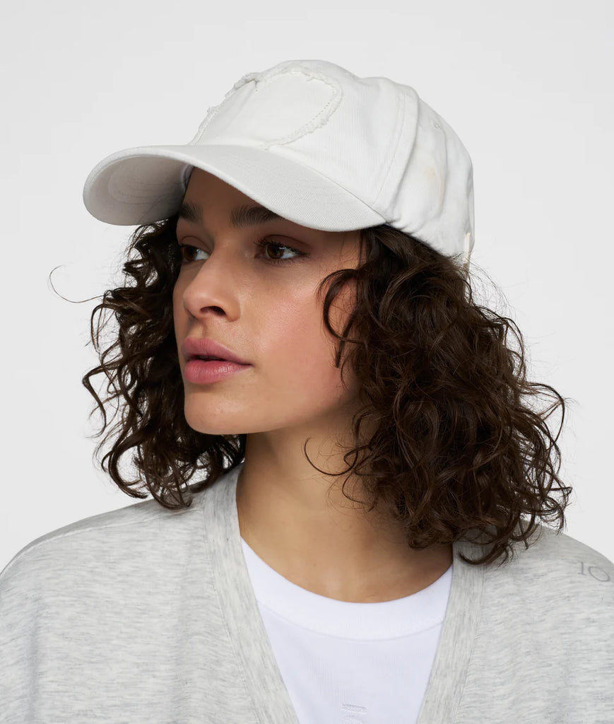 10 Days Amsterdam Cap Heart